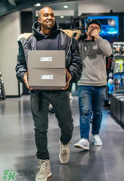 adidas yeezy 350 v2反轉(zhuǎn)奧利奧配色諜照曝光好看嗎？