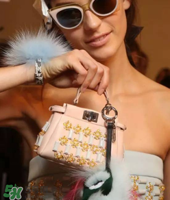 fendi peekaboo尺寸多大？芬迪peekaboo尺寸有哪幾種？
