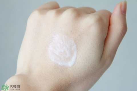 防曬噴霧選哪個(gè)牌子好 哪個(gè)牌子的防曬噴霧好用 防曬噴霧選哪個(gè)牌子好 哪個(gè)牌子的防曬噴霧好用