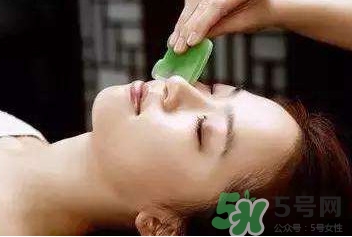 刮痧板每天刮臉好嗎？刮痧板刮臉后要洗臉嗎