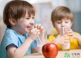 寶寶能喝酸梅湯嗎？酸梅湯寶寶能喝嗎？