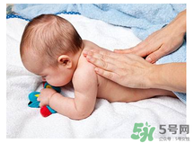 夏天寶寶發(fā)燒能開空調(diào)嗎？寶寶發(fā)燒能不能吹空調(diào)？