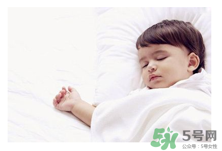 夏天嬰兒房空調(diào)溫度多少合適？有新生兒空調(diào)開多少度？