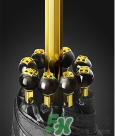 蕉下太陽(yáng)傘怎么收？蕉下小黑傘太陽(yáng)傘怎么打開？