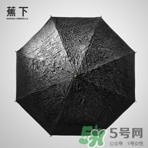 蕉下太陽(yáng)傘怎么收？蕉下小黑傘太陽(yáng)傘怎么打開？