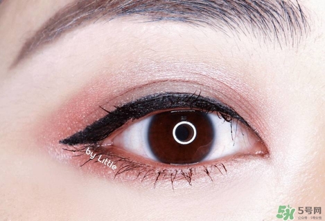 多色眼影畫法 多色眼影盤怎么用 多色眼影畫法 多色眼影盤怎么用