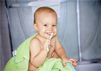 寶寶牙膏含氟好不好？寶寶能用含氟的牙膏嗎？