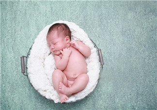 哄寶寶睡覺可以搖晃嗎？哄寶寶睡覺搖晃有害嗎？