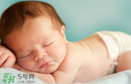 哄寶寶睡覺(jué)的方法 怎么做能讓寶寶睡得快 哄寶寶睡覺(jué)的方法 怎么做能讓寶寶睡得快