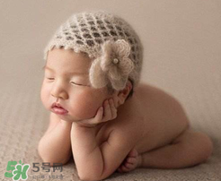 哄寶寶睡覺的順口溜 哄寶寶睡覺的口訣 哄寶寶睡覺的順口溜 哄寶寶睡覺的口訣