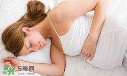 孕婦能用爽身粉嗎？孕婦能用爽身粉擦腳嗎？