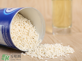 美林菊花晶可以和奶粉一起喝嗎？美林菊花晶可以加在奶里嗎？