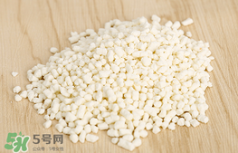 美林菊花晶可以和奶粉一起喝嗎？美林菊花晶可以加在奶里嗎？