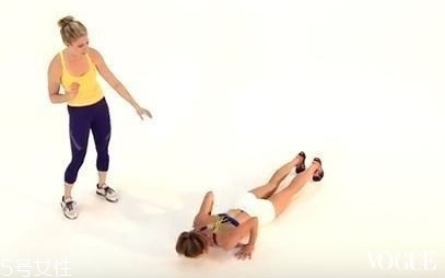波比運(yùn)動(dòng)怎么做？波比運(yùn)動(dòng)一個(gè)月的效果