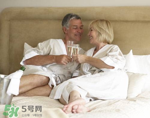 絕經(jīng)后還有性需求嗎？絕經(jīng)后性生活會(huì)懷孕嗎？