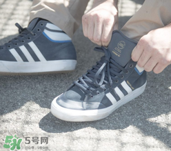 adidas matchcourt high rx2新款滑板鞋什么時(shí)候發(fā)售？