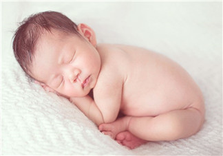 早產兒幾個月可以添加輔食？早產兒添加輔食需要延遲嗎？