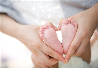 早產(chǎn)兒智力低下的表現(xiàn)是怎樣的？早產(chǎn)兒智力會低下嗎？