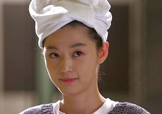 怎么用毛巾包頭發(fā)？如何用毛巾包頭發(fā)圖解