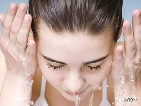 夏天皮膚如何控油 做個皮膚清爽精致主兒 夏天皮膚如何控油 做個皮膚清爽精致主兒