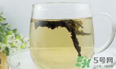 杜仲茶比較適合哪些人飲用？杜仲茶功效與作用有哪些？