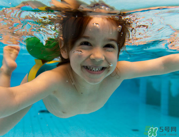 幾月份適合游泳？幾月份可以游泳？