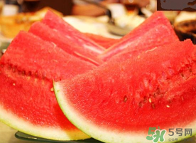 黑美人西瓜多少錢一斤？黑美人西瓜怎么挑？