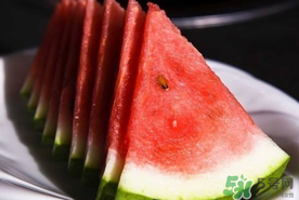 現(xiàn)在的西瓜為什么都是白籽？白籽西瓜是催熟的嗎？