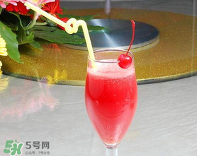 西瓜汁可以加熱嗎？西瓜汁加熱能喝嗎？