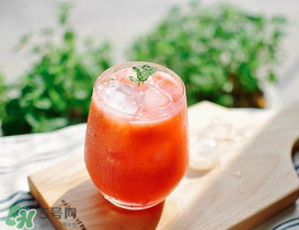 西瓜汁為什么會分層？西瓜汁分層還能喝嗎？