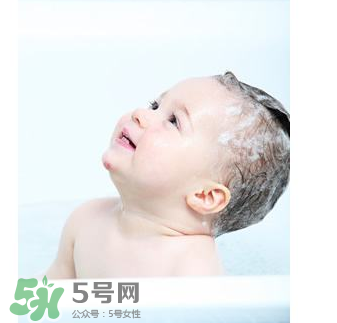 寶寶能用艾葉水洗澡嗎？嬰兒能用艾葉水洗澡嗎？