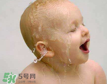 嬰兒能用艾葉敷肚臍嗎？嬰兒艾葉貼肚臍的好處