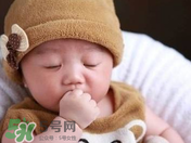 寶寶睡覺突然大哭是什么原因？寶寶睡覺大哭正常嗎？