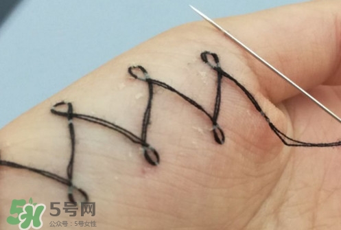 人體刺繡是從哪兒學(xué)的？人體刺繡容易誤導(dǎo)哪些孩子