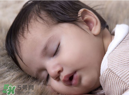 寶寶枕頭怎么選？寶寶枕頭什么樣的最好？