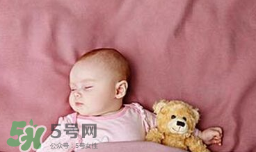 寶寶枕頭怎么選？寶寶枕頭什么樣的最好？