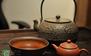 喝茶能吃杏嗎？喝茶可以吃杏嗎？