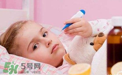 感冒藥可以放在奶粉一起喝嗎？感冒藥能和奶粉一起喝嗎