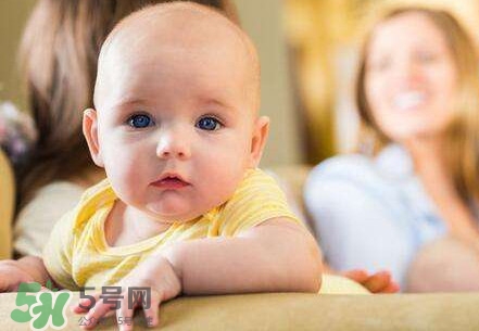 感冒藥可以放在奶粉一起喝嗎？感冒藥能和奶粉一起喝嗎