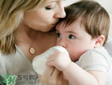 母乳寶寶要比喂奶粉的寶寶體質(zhì)好嗎 母乳比奶粉營(yíng)養(yǎng)嗎？