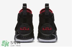 nike lebron soldier 11 bred多少錢？耐克士兵11黑紅配色專柜價格