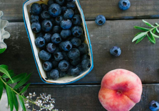 藍莓和桃子能一起吃嗎？藍莓和桃子能一塊吃嗎？