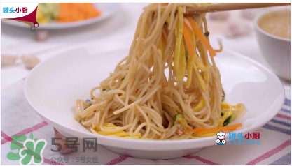 拌面怎么做簡單又好吃 適合夏天吃的拌面推薦 拌面怎么做簡單又好吃 適合夏天吃的拌面推薦