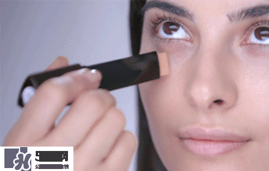 nars粉底棒粉條怎么用？nars粉底棒粉條色號(hào)試色