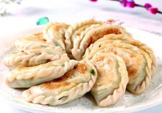 韭菜盒子用什么水和面？韭菜盒子和面用冷水還是熱水