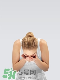 露娜潔面儀使用方法 露娜潔面儀怎么用 露娜潔面儀使用方法 露娜潔面儀怎么用