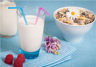 脫脂奶粉哪個牌子好？脫脂奶粉什么品牌的好？