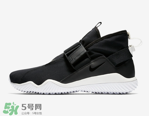 nikelab acg 07 kmtr機能運動鞋黑白配色多少錢？