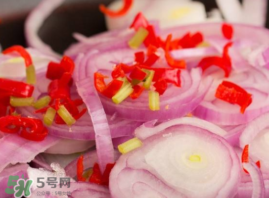 辣椒和洋蔥能一起炒嗎？辣椒能和洋蔥一起炒嗎？