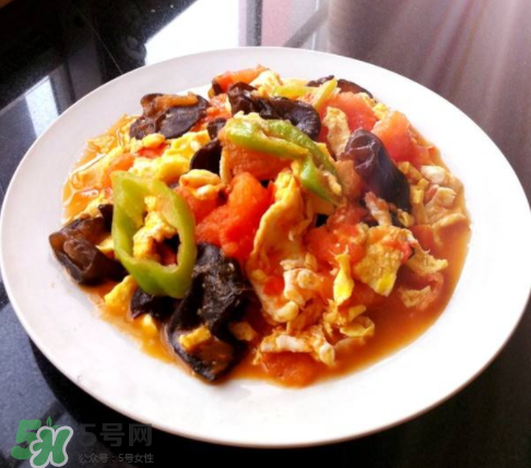 辣椒和西紅柿能一起吃嗎？青椒可以和西紅柿同吃嗎？